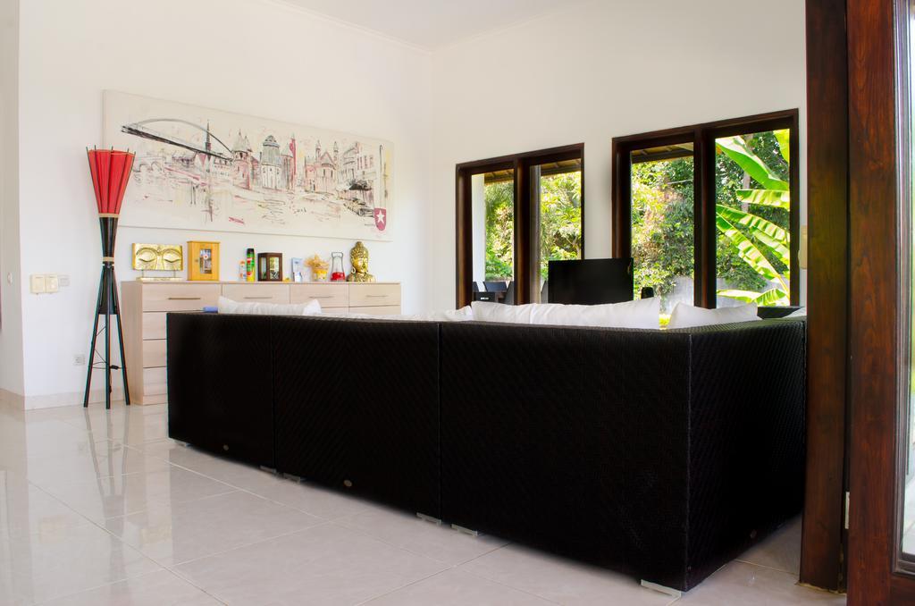 Villa Danison Umeanyar Δωμάτιο φωτογραφία